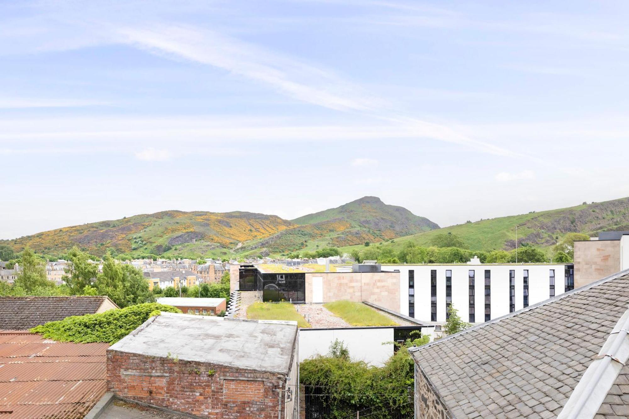 Charming Studios Near Holyrood Park & Calton Hill Edinburgh Buitenkant foto