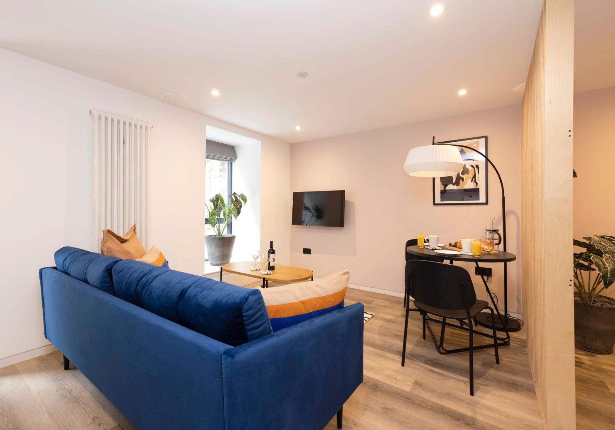 Charming Studios Near Holyrood Park & Calton Hill EDI Kamer foto