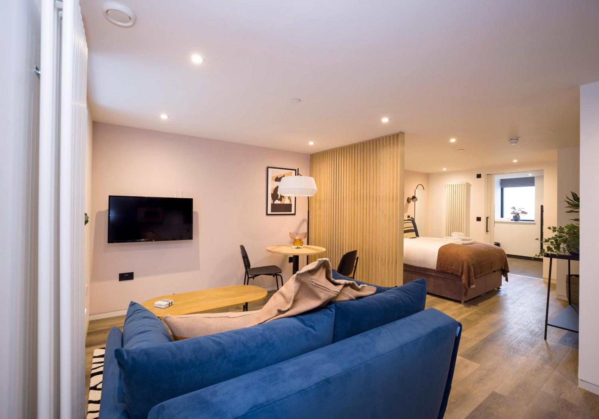 Charming Studios Near Holyrood Park & Calton Hill EDI Buitenkant foto