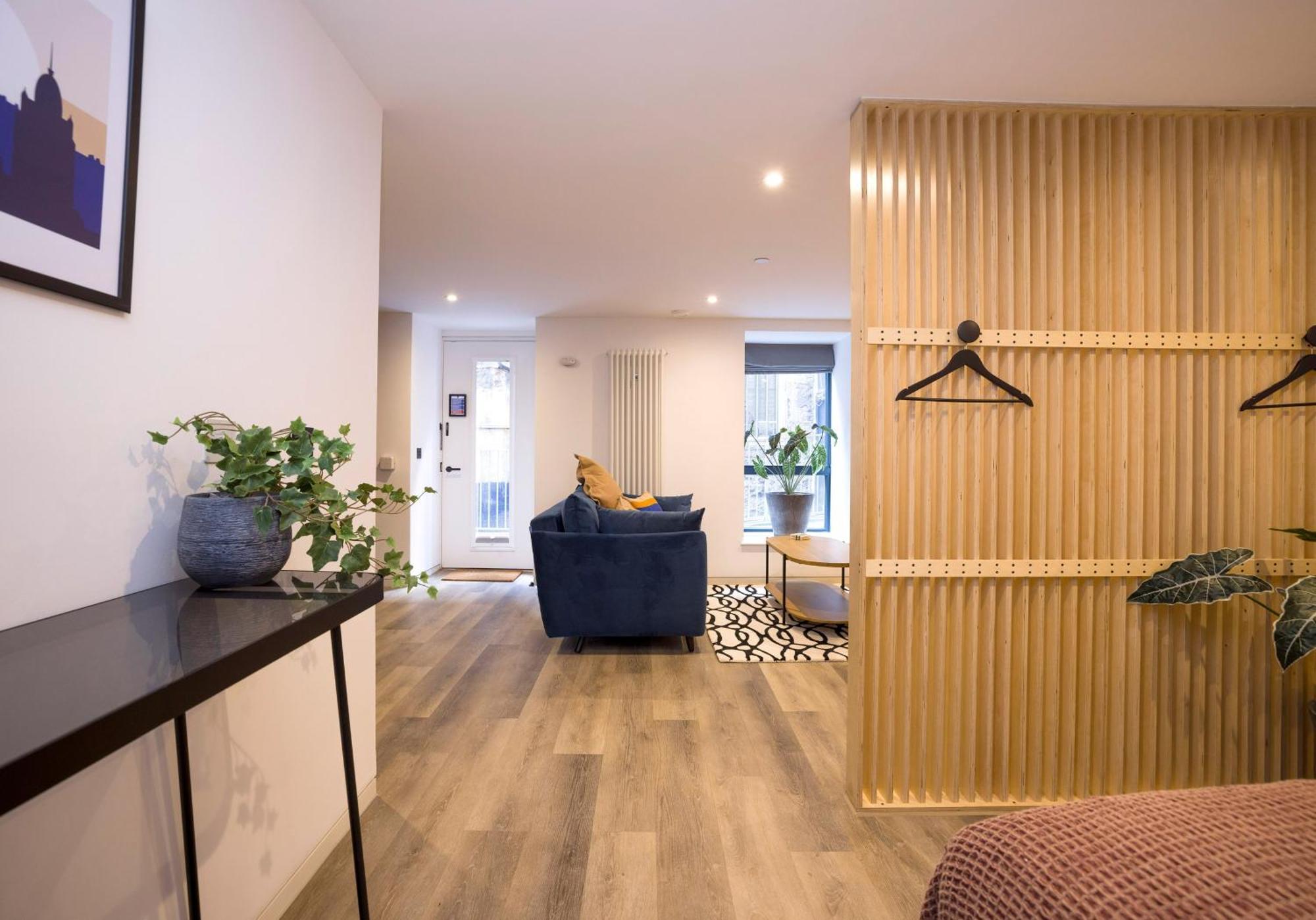 Charming Studios Near Holyrood Park & Calton Hill EDI Buitenkant foto